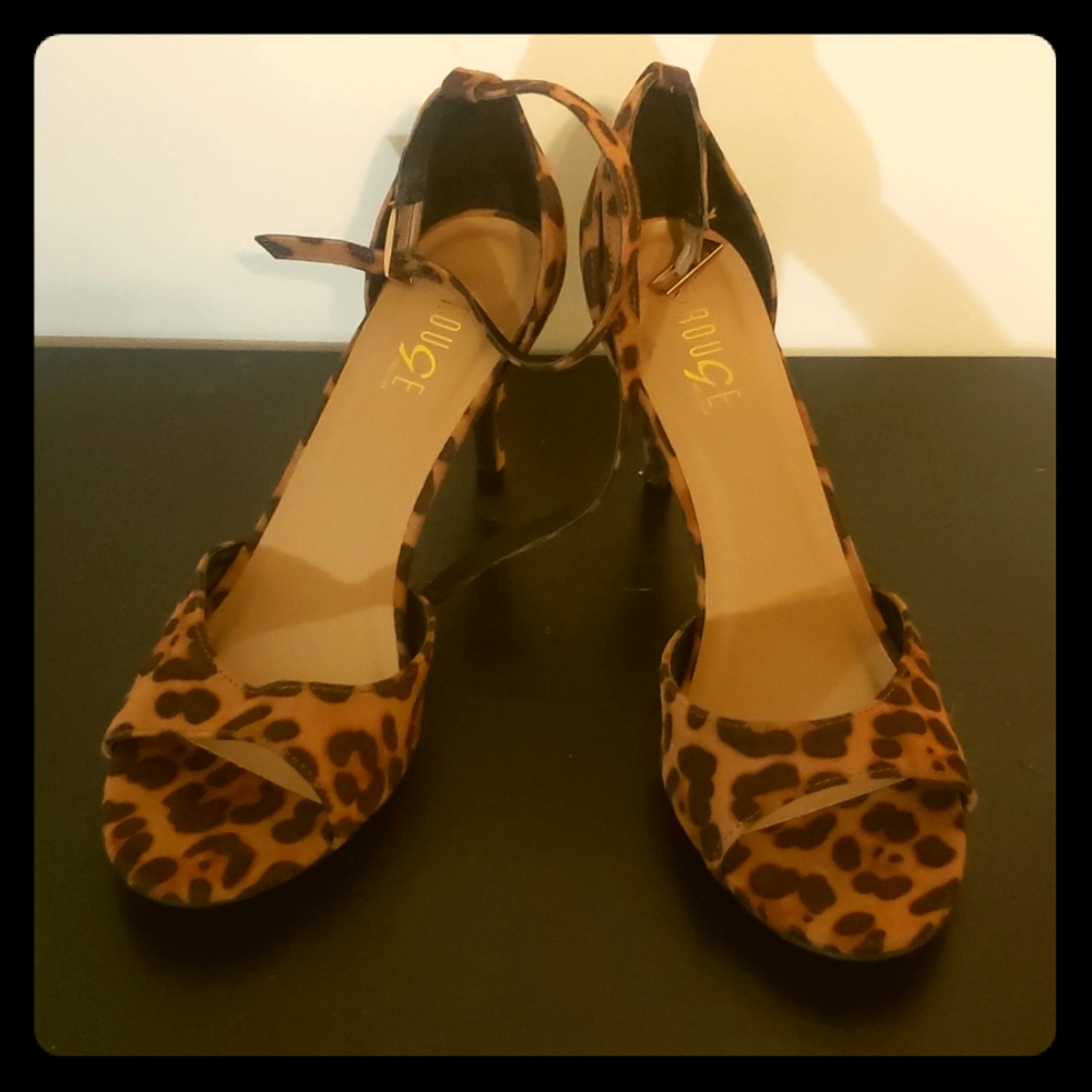 Leopard Print Heels (sz 11)